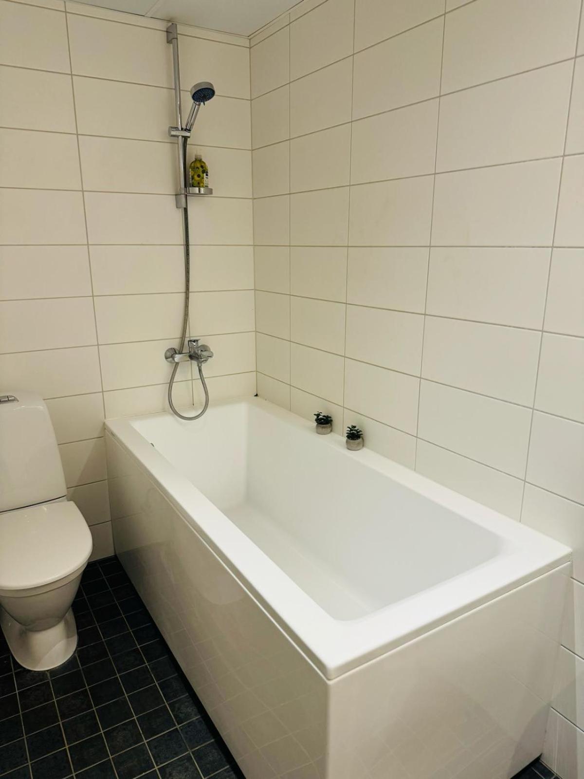 Raatuse 85 Deluxe Apartments Tartu Esterno foto